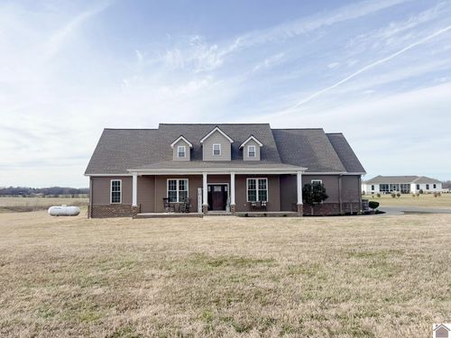 1490 Falcons Ridge Blvd, Paducah, KY, 42001-9599 | Card Image