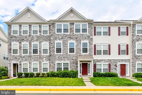 44104 Turf Field Sq, CHANTILLY, VA, 20152-1411 | Card Image