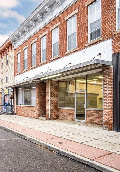 27 S Main St, Mount Gilead, OH, 43338-1445 | Card Image