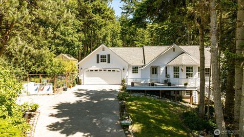 620 Coronado Ave, Coupeville, WA, 98239-3008 | Card Image