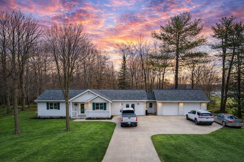 1312 Vinewood Avenue, Clare, MI, 48617 | Card Image