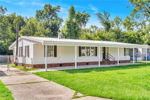 125 Sharon Ave, Boutte, LA, 70039-3117 | Card Image