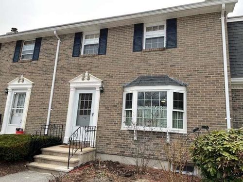 118 Fieldstone Dr, Londonderry, NH, 03053-2709 | Card Image