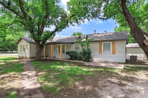 102 S 2nd St, Clyde, TX, 79510-4156 | Card Image