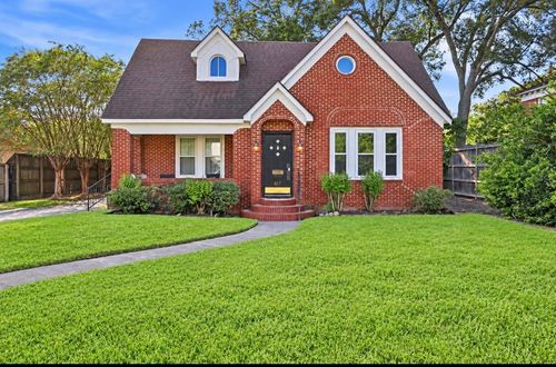 817 21st St, Beaumont, TX, 77706-4937 | Card Image