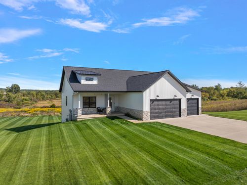 3368 Calming Meadows Ct, Middleville, MI, 49333-7203 | Card Image