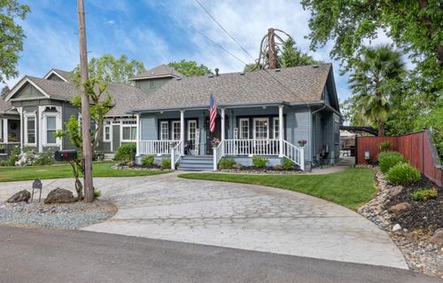 18739 Lilac St, Woodbridge, CA, 95258-9797 | Card Image