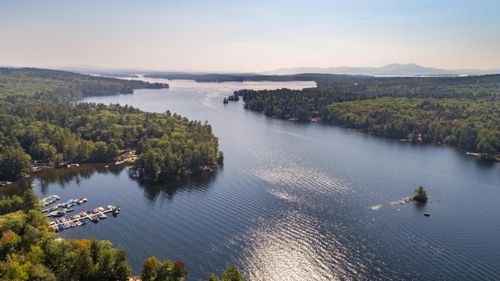 98 Wintersport St, Moultonborough, NH, 03254-4462 | Card Image