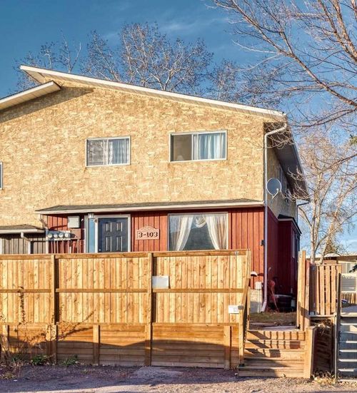 3-103 Pinehill Pl Ne, Calgary, AB, T1Y2L8 | Card Image