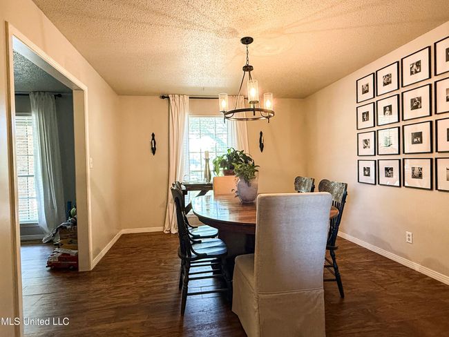 Formal dining | Image 17