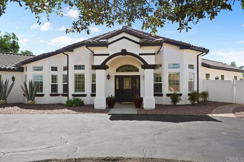 3029 N Victoria Dr, Alpine, CA, 91901-3676 | Card Image