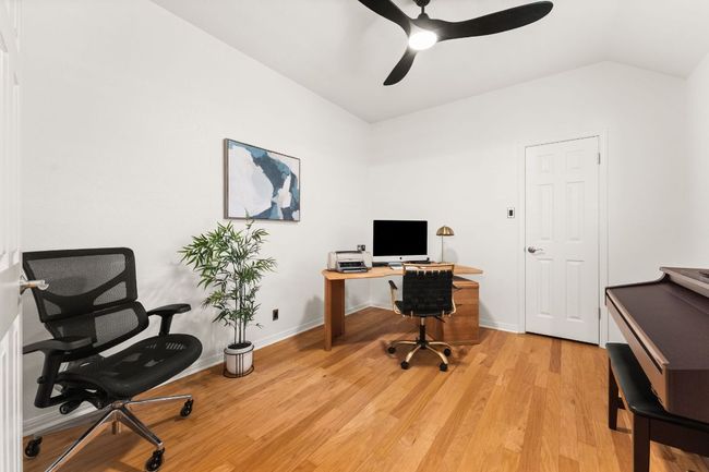 10808 Redmond Rd, House other with 4 bedrooms, 2 bathrooms and 4 parking in Austin TX | Image 18
