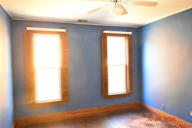 326 N Sycamore St, Home with 4 bedrooms, 2 bathrooms and null parking in Campbellsburg IN | Image 32