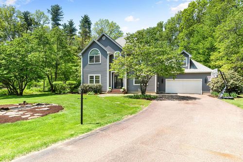 142 Wall St, Colchester, VT, 05446-6029 | Card Image
