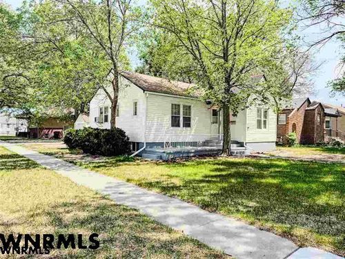 2227 Avenue B, Scottsbluff, NE, 69361-1946 | Card Image