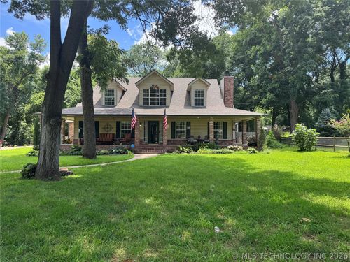 8750 E 116th St S, Bixby, OK, 74008-1727 | Card Image
