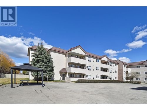 106-1201 Kokanee Dr, Cranbrook, BC, V1C6P8 | Card Image