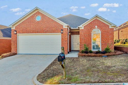 612 Rockhurst Dr, Birmingham, AL, 35209-3136 | Card Image