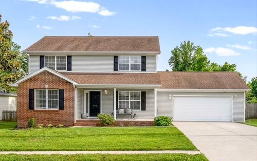 909 Wing Tip Cir, Hopkinsville, KY, 42240-8721 | Card Image