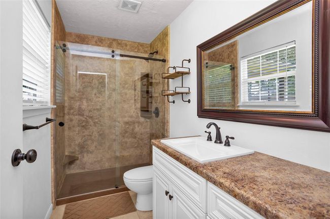 Updated PrimaryEn-Suite Bath with glass Updated shower. | Image 31