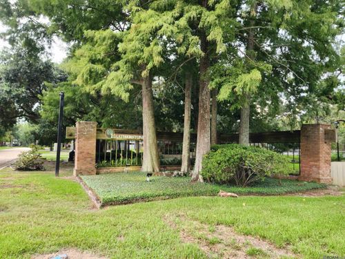 5626 Moorstone Dr, Baton Rouge, LA, 70820-4613 | Card Image