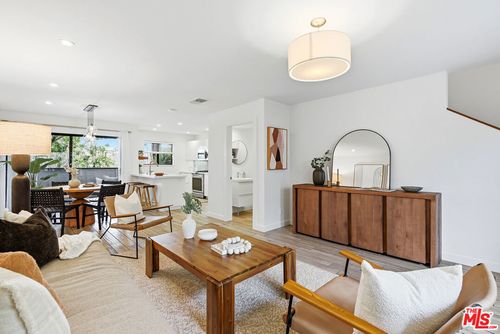 b-1802 20th St, Santa Monica, CA, 90404 | Card Image