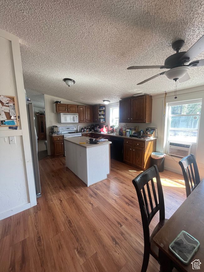3772 15530, House other with 5 bedrooms, 2 bathrooms and null parking in Altamont UT | Image 9