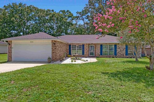 2040 Winners Cir, Cantonment, FL, 32533-5726 | Card Image