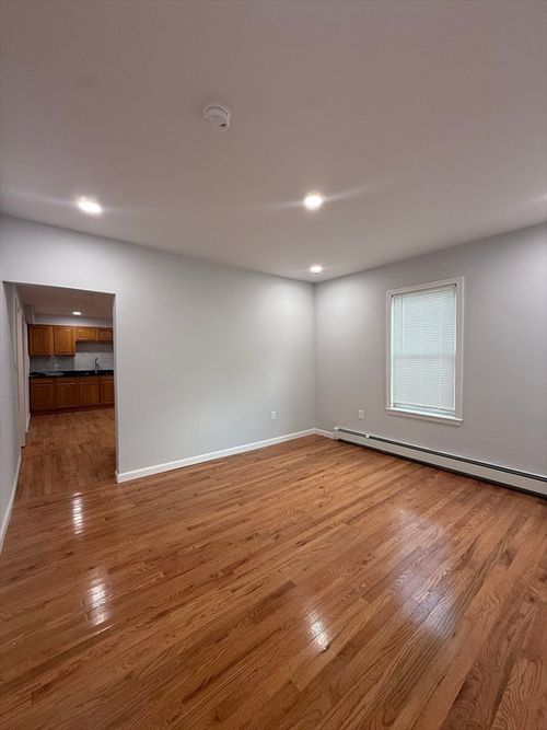apt-1-78 Hollis St, Worcester, MA, 01610-3673 | Card Image