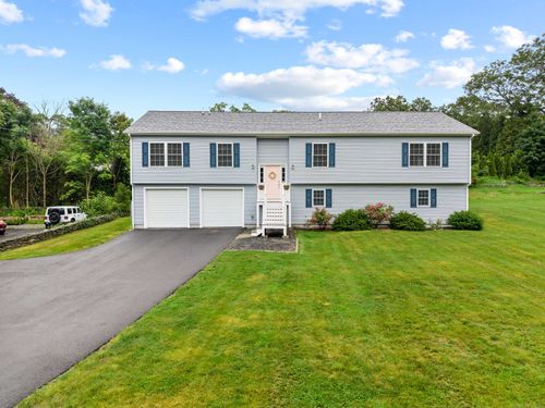 560 Laurel Hill Rd, Norwich, CT, 06360-7307 | Card Image