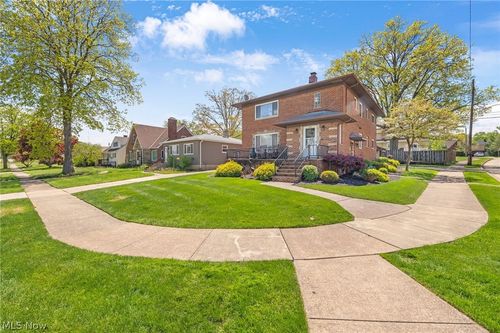 5907 Belmere Dr, Parma, OH, 44129-5211 | Card Image