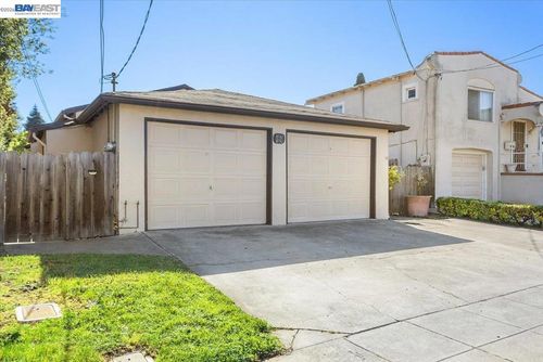 1848 Walnut St, Alameda, CA, 94501-1442 | Card Image