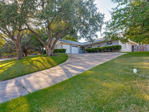 1912 Dakar Rd E, Fort Worth, TX, 76116-2039 | Card Image