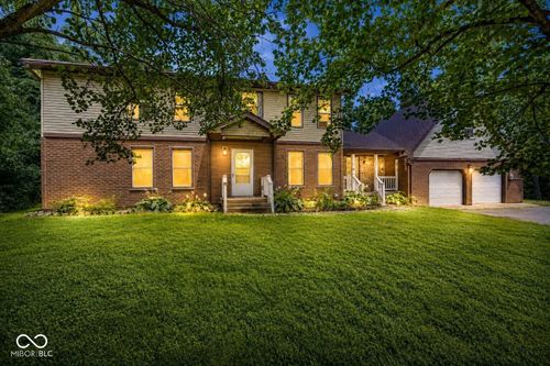 8 Mill Spgs, Coatesville, IN, 46121-8946 | Card Image