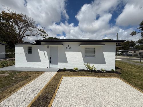b-5158 Nw 19th Ave, Miami, FL, 33142-3793 | Card Image