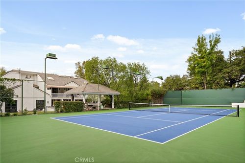 4550 Encino Ave, Encino, CA, 91316-3850 | Card Image