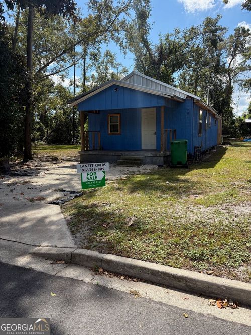 201 Cummings Pl, Valdosta, GA, 31601-6082 | Card Image
