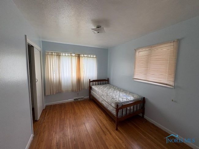 23695 E Second St, House other with 3 bedrooms, 1 bathrooms and null parking in Grand Rapids OH | Image 15