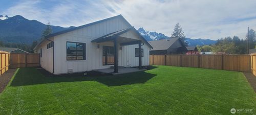 1170 Darrington St, Darrington, WA, 98241-9321 | Card Image