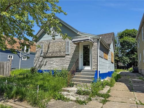 18 Helen Street, Buffalo, NY, 14213 | Card Image