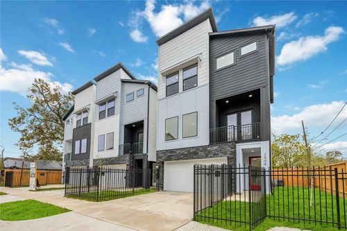2506 Tierwester St, Houston, TX, 77004-2018 | Card Image