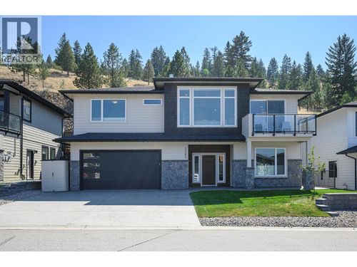 2065 Galore Cres, Kamloops, BC, V2E0C6 | Card Image