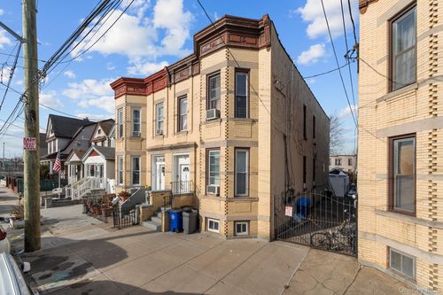 10317 Plattwood Ave, Ozone Park, NY, 11417-2662 | Card Image