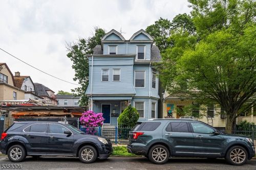 2-209 N 11th St, Newark, NJ, 07107-1223 | Card Image