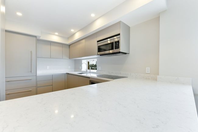 APT-330 - 330 Beacon St, Condo with 2 bedrooms, 2 bathrooms and null parking in Boston MA | Image 13