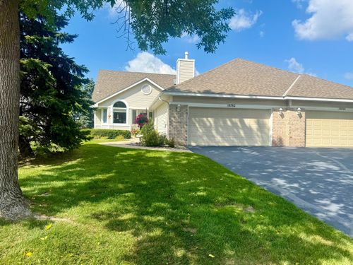 19782 Waterford Ct, Shorewood, MN, 55331-7027 | Card Image