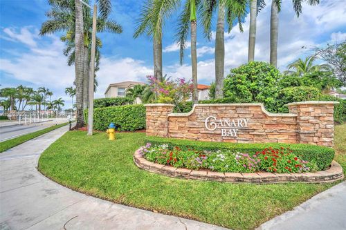 15891 Nw 15th Ct, Pembroke Pines, FL, 33028-1682 | Card Image