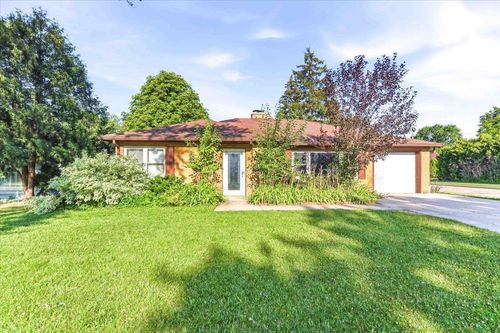 421 S Lake Street, NEENAH, WI, 54956 | Card Image