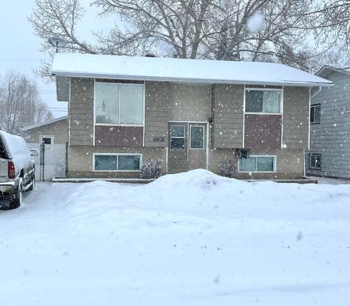 9808 94 Ave, Wembley, AB, T0H3S0 | Card Image