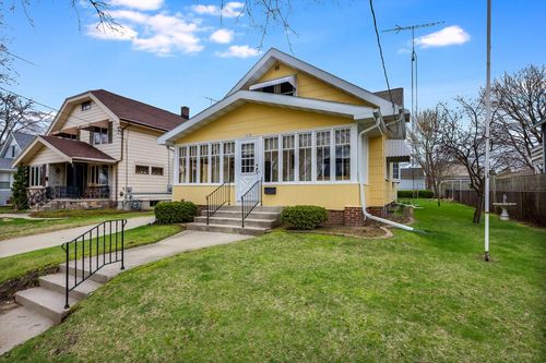 1019 S 25th Street, Manitowoc, WI, 54220 | Card Image